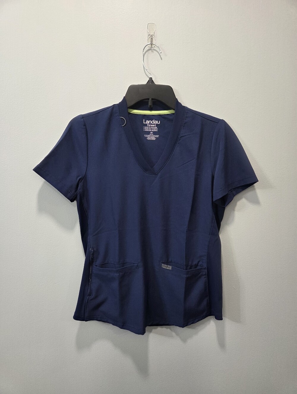 Women's Landau Forward Scrub Top // XS